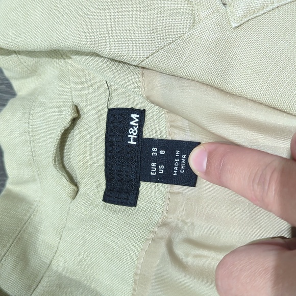 H&M Beige Blazer Size 8 - Picture 3 of 4